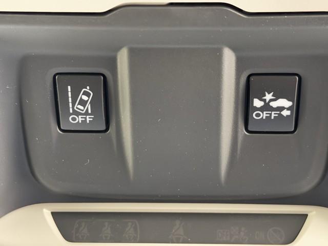 フォレスター Ｘ－ブレイク　キーレスアクセス　横滑り防止　地デジＴＶ　ナビ＆ＴＶ　Ｉ－ＳＴＯＰ　デュアルエアバッグ　リヤカメラ　ＡＵＸ　エアコン　アルミ　盗難防止　ＤＶＤ再生機能　電動パワーシート　ＬＥＤライト　サイドエアバッグ（13枚目）