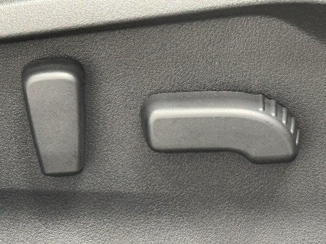 フォレスター Ｘ－ブレイク　キーレスアクセス　横滑り防止　地デジＴＶ　ナビ＆ＴＶ　Ｉ－ＳＴＯＰ　デュアルエアバッグ　リヤカメラ　ＡＵＸ　エアコン　アルミ　盗難防止　ＤＶＤ再生機能　電動パワーシート　ＬＥＤライト　サイドエアバッグ（15枚目）