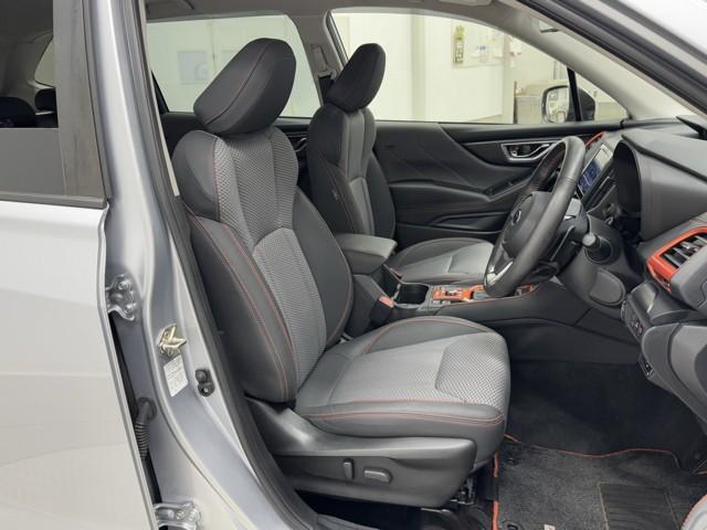 フォレスター Ｘ－ブレイク　キーレスアクセス　横滑り防止　地デジＴＶ　ナビ＆ＴＶ　Ｉ－ＳＴＯＰ　デュアルエアバッグ　リヤカメラ　ＡＵＸ　エアコン　アルミ　盗難防止　ＤＶＤ再生機能　電動パワーシート　ＬＥＤライト　サイドエアバッグ（16枚目）