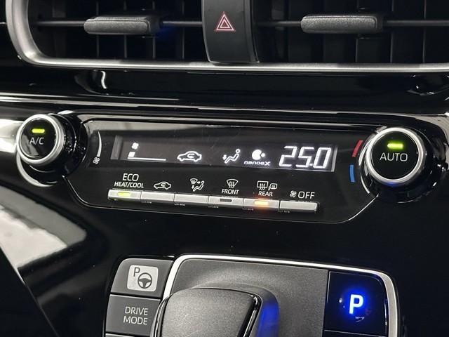 アクア X 踏み間違い防止 100V イモビ ドライブレコーダー ナビ 点検記録簿 LEDヘッドライト スマートキー 横滑り防止機能 キーレスエントリー ワンオーナー オートクルーズ オートエアコン ETC(9枚目)