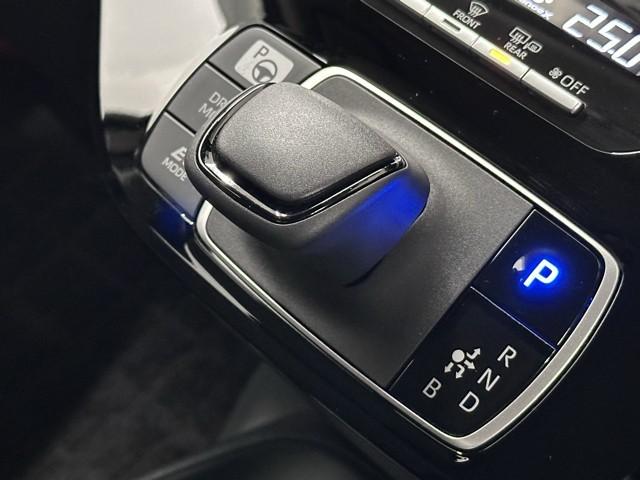 アクア X 踏み間違い防止 100V イモビ ドライブレコーダー ナビ 点検記録簿 LEDヘッドライト スマートキー 横滑り防止機能 キーレスエントリー ワンオーナー オートクルーズ オートエアコン ETC(10枚目)