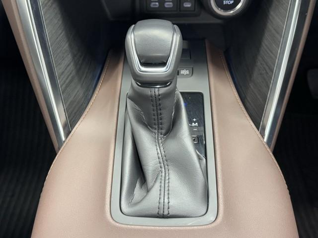 ハリアー Ｚ　盗難防止　運転席パワーシート　地デジ　横滑防止装置　リアビューカメラ　ヘッドライトＬＥＤ　アルミホイール　点検記録簿　Ｗエアバッグ　キーレス　ドラレコ付き　スマートキ－　サイドエアバッグ　エアコン（10枚目）