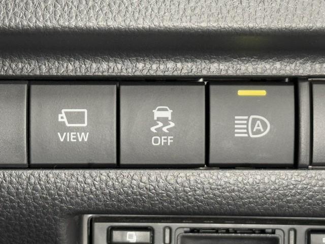 ハリアー Ｚ　盗難防止　運転席パワーシート　地デジ　横滑防止装置　リアビューカメラ　ヘッドライトＬＥＤ　アルミホイール　点検記録簿　Ｗエアバッグ　キーレス　ドラレコ付き　スマートキ－　サイドエアバッグ　エアコン（12枚目）