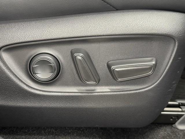 ハリアー Ｚ　盗難防止　運転席パワーシート　地デジ　横滑防止装置　リアビューカメラ　ヘッドライトＬＥＤ　アルミホイール　点検記録簿　Ｗエアバッグ　キーレス　ドラレコ付き　スマートキ－　サイドエアバッグ　エアコン（13枚目）