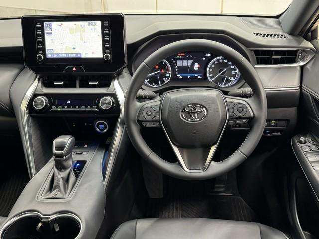 ハリアー Ｇ　衝突回避ブレーキ　ＡＵＸ接続　セキュリティーアラーム　ＡＡＣ　バックモニタ－　１オーナ　横滑防止装置　ＬＥＤランプ　スマキー　キーフリー　ＡＷ　ＥＴＣ車載器　ＰＳ　パワーウインドウ　パワ－シ－ト（4枚目）