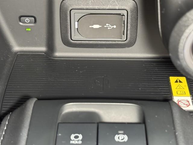 ハリアー Ｇ　衝突回避ブレーキ　ＡＵＸ接続　セキュリティーアラーム　ＡＡＣ　バックモニタ－　１オーナ　横滑防止装置　ＬＥＤランプ　スマキー　キーフリー　ＡＷ　ＥＴＣ車載器　ＰＳ　パワーウインドウ　パワ－シ－ト（14枚目）