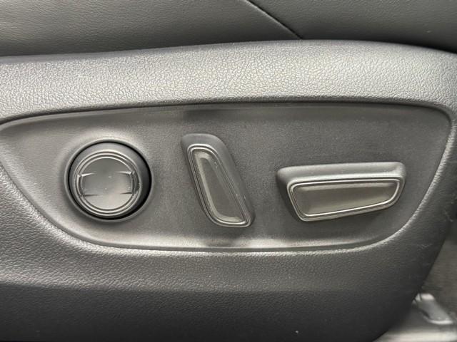 ハリアー Ｇ　衝突回避ブレーキ　ＡＵＸ接続　セキュリティーアラーム　ＡＡＣ　バックモニタ－　１オーナ　横滑防止装置　ＬＥＤランプ　スマキー　キーフリー　ＡＷ　ＥＴＣ車載器　ＰＳ　パワーウインドウ　パワ－シ－ト（15枚目）