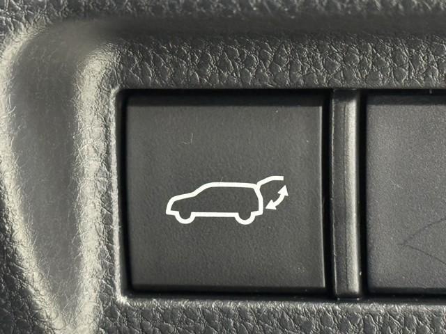 ハリアー Ｇ　衝突回避ブレーキ　ＡＵＸ接続　セキュリティーアラーム　ＡＡＣ　バックモニタ－　１オーナ　横滑防止装置　ＬＥＤランプ　スマキー　キーフリー　ＡＷ　ＥＴＣ車載器　ＰＳ　パワーウインドウ　パワ－シ－ト（18枚目）