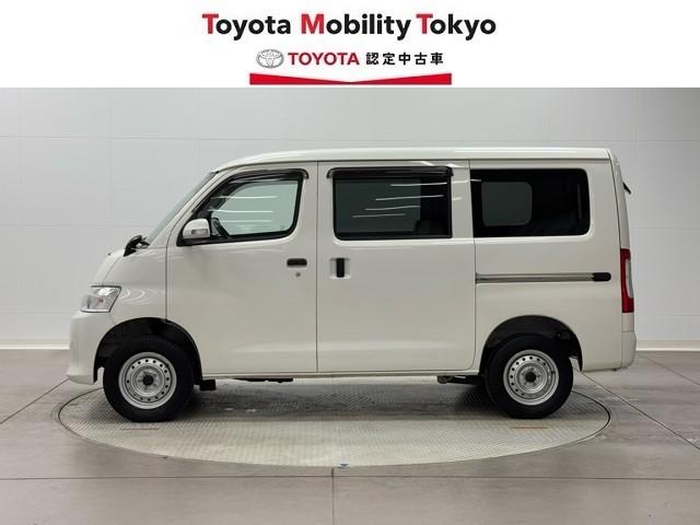 タウンエースバン ＧＬ　プリクラッシュ　ＬＥＤランプ　助手席エアバック　パワーウィンド　リモコンキー　アイストップ　メモリナビ　ナビＴＶ　イモビライザー　パワーステアリング　フルセグテレビ　バックカメラ　エアバック　ＥＴＣ（3枚目）