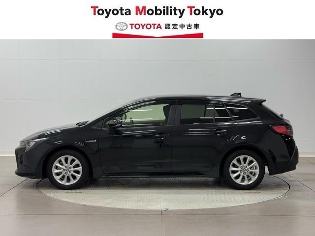 カローラツーリング ハイブリッド　Ｓ　インテリジェントクリアランスソナー　ドラレコ付き　Ｒカメラ　ＡＡＣ　ＬＥＤライト　メディアプレイヤー接続　横滑防止装置　整備記録簿　クルコン　ＥＴＣ車載器　ナビ＆ＴＶ　キーフリーシステム　スマートキー（3枚目）