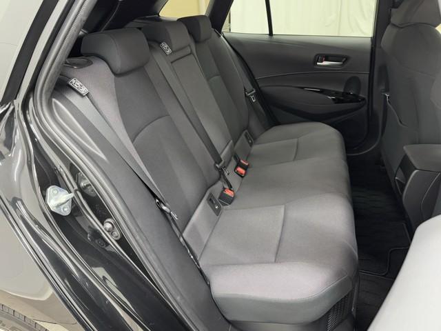 カローラツーリング ハイブリッド　Ｓ　インテリジェントクリアランスソナー　ドラレコ付き　Ｒカメラ　ＡＡＣ　ＬＥＤライト　メディアプレイヤー接続　横滑防止装置　整備記録簿　クルコン　ＥＴＣ車載器　ナビ＆ＴＶ　キーフリーシステム　スマートキー（15枚目）