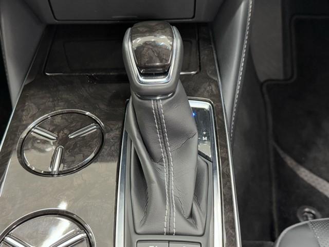 クラウンハイブリッド Ｇ－エグゼクティブ　バックＣ　整備記録簿　ナビＴＶ　地デジフルセグ　Ｐシート　１００Ｖ　ＬＥＤヘッドライト　クルコン　パワステ　エアコン　アルミ　盗難防止装置　横滑防止装置　ＡＵＸ　エアバッグ　ＥＴＣ　メモリーナビ（12枚目）