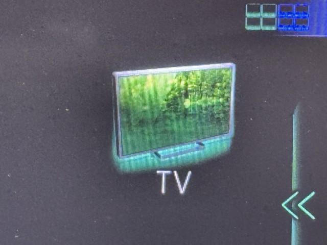 レヴォーグ 1.6GT-Sアイサイト 後カメラ ETC装備 Pシート 横滑防止装置 軽減ブレーキ DVD視聴 アクセスキー 地デジTV ミュージックプレイヤー接続可 フルオートエアコン ナビTV イモビライザー パワーウィンドウ アルミ(7枚目)