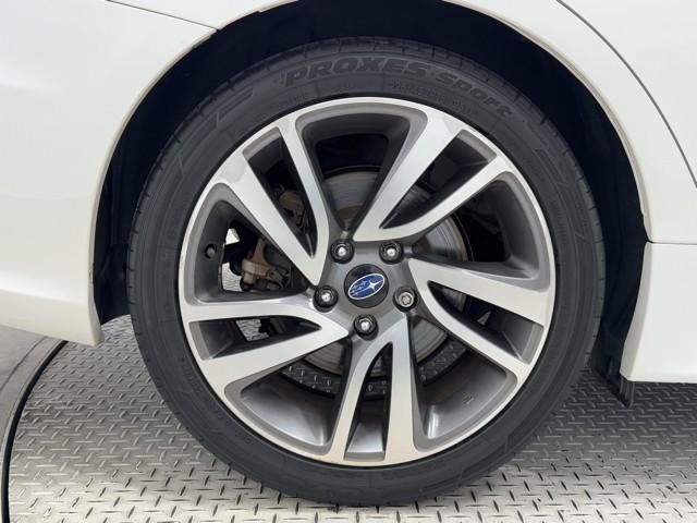 レヴォーグ 1.6GT-Sアイサイト 後カメラ ETC装備 Pシート 横滑防止装置 軽減ブレーキ DVD視聴 アクセスキー 地デジTV ミュージックプレイヤー接続可 フルオートエアコン ナビTV イモビライザー パワーウィンドウ アルミ(19枚目)