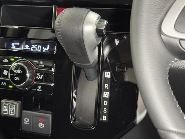 ルーミー カスタムG アイドリング 両側電動SD LEDヘット バックビューモニター 衝突回避ブレーキ TV フルフラット 地デジ スマートキー クルーズコントロール 点検記録簿 ETC ドライブレコーダー オートエアコン(9枚目)