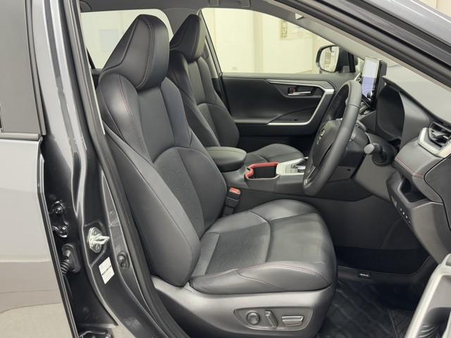 ＲＡＶ４ アドベンチャー　オフロードパッケージＩＩ　寒冷地　横滑り防止装置　地デジ　衝突被害軽減ブレーキ　ＴＶ　バックモニター　ドライブレコーダー　ワンオーナー　アルミホイール　オートクルーズコントロール　ＬＥＤヘッドランプ　フルタイム４ＷＤ　記録簿（14枚目）