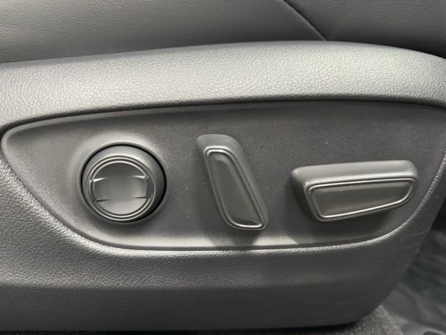 ＲＡＶ４ アドベンチャー　オフロードパッケージＩＩ　寒冷地　横滑り防止装置　地デジ　衝突被害軽減ブレーキ　ＴＶ　バックモニター　ドライブレコーダー　ワンオーナー　アルミホイール　オートクルーズコントロール　ＬＥＤヘッドランプ　フルタイム４ＷＤ　記録簿（15枚目）