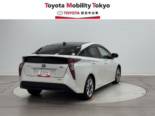 プリウス Ｓセーフティプラス　ツートーン　ナビ＆ＴＶ　衝突回避支援　横滑り防止装置　ドライブレコーダー　ＬＥＤヘッド　クルーズコントロール　フルセグＴＶ　Ｂカメラ　ＥＴＣ　アルミ　盗難防止　ＤＶＤ　スマートキー　オートエアコン　エアバッグ（2枚目）