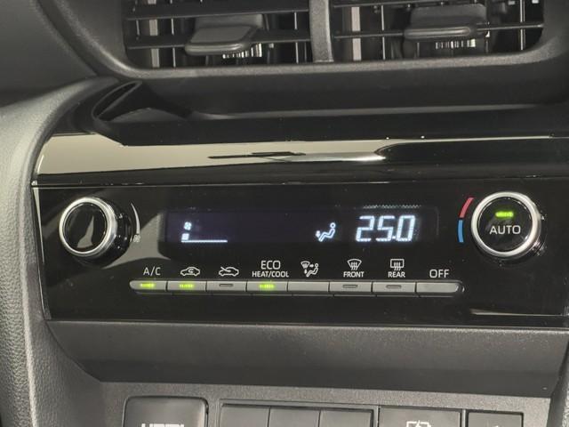 ヤリスクロス Ｇ　ＥＴＣ装備　リヤカメラ　スマートエントリー　イモビライザー　オートエアコン　アルミホイール　キーレス　パワーウィンドウ　クルコン　ＡＢＳ　ドライブレコーダー　エアバッグ　パワーステアリング（8枚目）