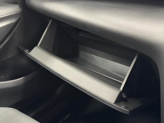 ヤリスクロス Ｇ　ＥＴＣ装備　リヤカメラ　スマートエントリー　イモビライザー　オートエアコン　アルミホイール　キーレス　パワーウィンドウ　クルコン　ＡＢＳ　ドライブレコーダー　エアバッグ　パワーステアリング（9枚目）