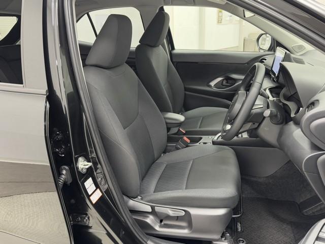 ヤリスクロス Ｇ　ＥＴＣ装備　リヤカメラ　スマートエントリー　イモビライザー　オートエアコン　アルミホイール　キーレス　パワーウィンドウ　クルコン　ＡＢＳ　ドライブレコーダー　エアバッグ　パワーステアリング（15枚目）