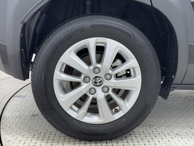 ヤリスクロス Ｇ　ＥＴＣ装備　リヤカメラ　スマートエントリー　イモビライザー　オートエアコン　アルミホイール　キーレス　パワーウィンドウ　クルコン　ＡＢＳ　ドライブレコーダー　エアバッグ　パワーステアリング（18枚目）