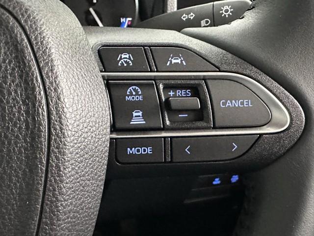 ヴォクシー ハイブリッドＳ－Ｚ　パワーウィンドウ　ＤＶＤ再生機能　インテリキー　横滑防止装置　地デジＴＶ　アクティブクルーズコントロール　フルオートエアコン　リアカメラ　エアバッグ　ＡＢＳ　１００Ｖ充電　ナビＴＶ　ＷＡＣ　キーレス（13枚目）