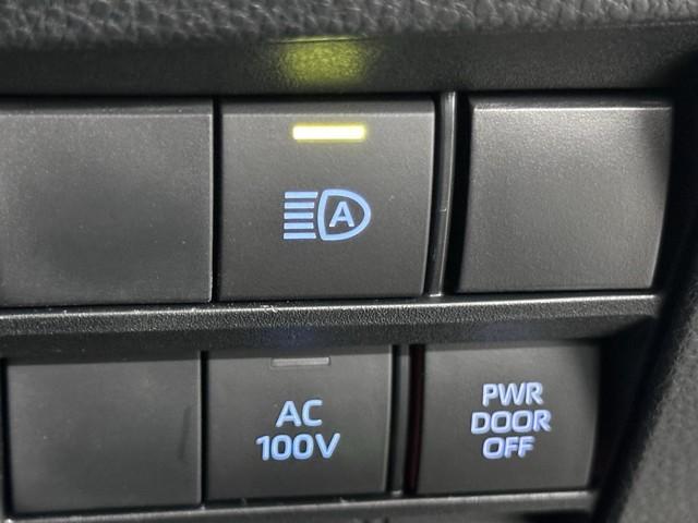 ヴォクシー ハイブリッドＳ－Ｚ　パワーウィンドウ　ＤＶＤ再生機能　インテリキー　横滑防止装置　地デジＴＶ　アクティブクルーズコントロール　フルオートエアコン　リアカメラ　エアバッグ　ＡＢＳ　１００Ｖ充電　ナビＴＶ　ＷＡＣ　キーレス（14枚目）