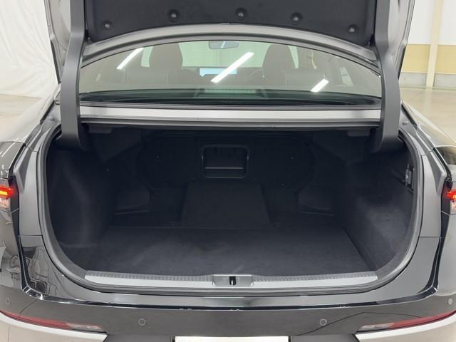 クラウンクロスオーバー Ｇアドバンスド・レザーパッケージ　ＴＳＳ　レザー　フルセグＴＶ　パワーシート　ＬＥＤヘッドライト　クルーズコントロール　Ｂカメラ　ドライブレコーダ　オートエアコン　アルミホイル　ワンオーナー　ＥＴＣ付　横滑り防止装置　４ＷＤ　ＴＶ（17枚目）