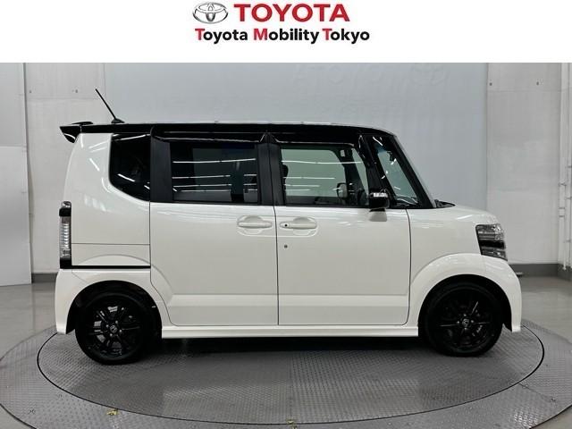 Ｎ－ＢＯＸカスタム Ｇ・Ａパッケージ　追突被害軽減ブレーキ　ｉストップ　サイドＳＲＳ　両側電動ドア　運転席エアバッグ　横滑り防止装置付き　メモリナビ　地デジ　アルミホイール　パワーウインドウ　ナビテレビ　ＤＶＤ　キーレス　盗難防止システム（3枚目）