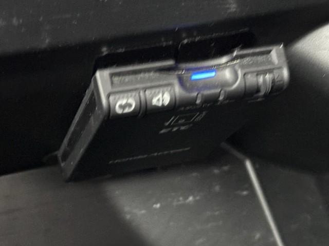 Ｎ－ＢＯＸカスタム Ｇ・Ａパッケージ　追突被害軽減ブレーキ　ｉストップ　サイドＳＲＳ　両側電動ドア　運転席エアバッグ　横滑り防止装置付き　メモリナビ　地デジ　アルミホイール　パワーウインドウ　ナビテレビ　ＤＶＤ　キーレス　盗難防止システム（7枚目）