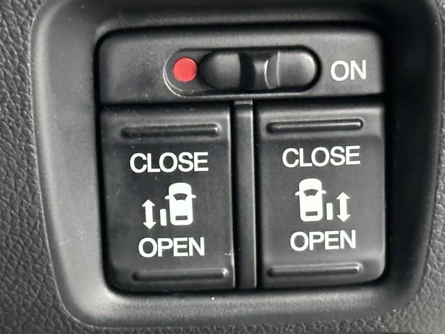 Ｎ－ＢＯＸカスタム Ｇ・Ａパッケージ　追突被害軽減ブレーキ　ｉストップ　サイドＳＲＳ　両側電動ドア　運転席エアバッグ　横滑り防止装置付き　メモリナビ　地デジ　アルミホイール　パワーウインドウ　ナビテレビ　ＤＶＤ　キーレス　盗難防止システム（14枚目）