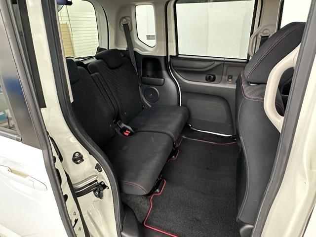 Ｎ－ＢＯＸカスタム Ｇ・Ａパッケージ　追突被害軽減ブレーキ　ｉストップ　サイドＳＲＳ　両側電動ドア　運転席エアバッグ　横滑り防止装置付き　メモリナビ　地デジ　アルミホイール　パワーウインドウ　ナビテレビ　ＤＶＤ　キーレス　盗難防止システム（17枚目）