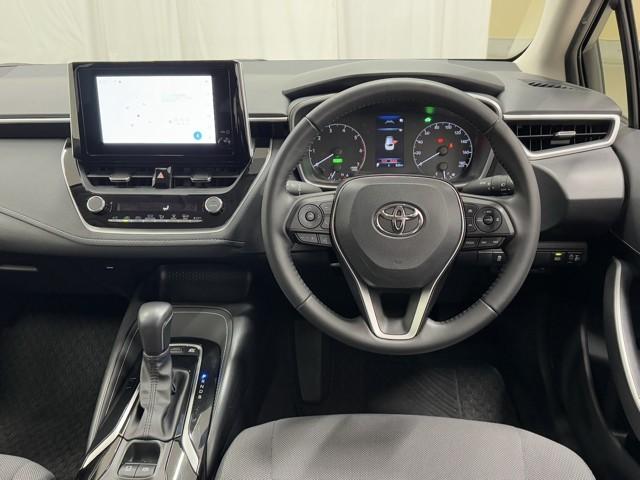 カローラツーリング ハイブリッド G エアバッグ ABS 記録簿 盗難防止装置 衝突被害軽減ブレーキ オートクルーズコントロール ETC 地デジ フルオートエアコン バックカメラ LED ミュージックプレイヤー接続可 スマートキー TV(4枚目)