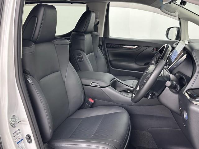 アルファードハイブリッド ＳＲ　Ｃパッケージ　点検記録簿　ワンオナ　バックモニター　オートエアコン　ＬＥＤ　横滑り防止機能　ＡＢＳ　イモビ　ＡＣ１００Ｖ電源　アルミ　ドライブレコーダー　ナビ＆ＴＶ　４ＷＤ　ミュージックプレイヤー接続可　３列シート（15枚目）