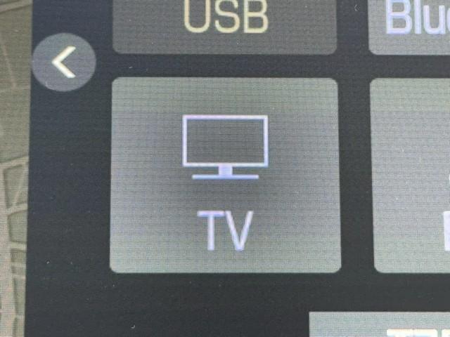 アルファード ２．５Ｓ　タイプゴールド　イモビ　バックモニタ－　ＬＥＤランプ　リアオートエアコン　点検記録簿　ドライブレコーダ　エアコン　ＤＶＤプレーヤー　横滑防止装置　ＡＣ１００Ｖ電源　アルミ　パワーウィンドウ　メディアプレイヤー接続（8枚目）