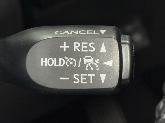 プリウス Ｓ　１００Ｖ　取説記録簿　アイスト　ＥＳＣ　スマートキ－　メモリーナビゲーション　ＬＥＤヘッドライト　ＥＴＣ車載器　フルオートエアコン　クルーズコントロール　エアバッグ　イモビ　パワーウインドウ　ＰＳ（12枚目）