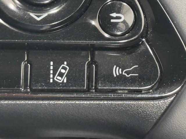 プリウス Ｓ　１００Ｖ　取説記録簿　アイスト　ＥＳＣ　スマートキ－　メモリーナビゲーション　ＬＥＤヘッドライト　ＥＴＣ車載器　フルオートエアコン　クルーズコントロール　エアバッグ　イモビ　パワーウインドウ　ＰＳ（13枚目）