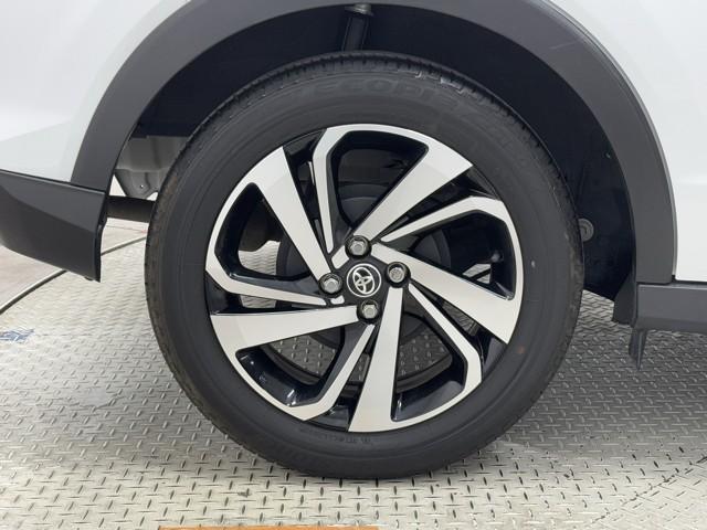 ライズ Ｚ　Ｂカメ　点検記録簿　アイドリングＳＴＯＰ　フルセグテレビ　イモビライザー　横滑り防止機能　ＬＥＤヘッドライト　寒冷地仕様　オートクルーズコントロール　アルミホイール　エアバッグ　スマートキ　４ＷＤ車（19枚目）