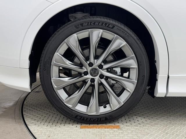 クラウンクロスオーバー Ｇアドバンスド・レザーパッケージ　ＴＳＳ　レザー　フルセグＴＶ　パワーシート　ＬＥＤヘッドライト　クルーズコントロール　Ｂカメラ　エアロ　ドライブレコーダ　オートエアコン　アルミホイル　ワンオーナー　ＥＴＣ付　横滑り防止装置　４ＷＤ（18枚目）