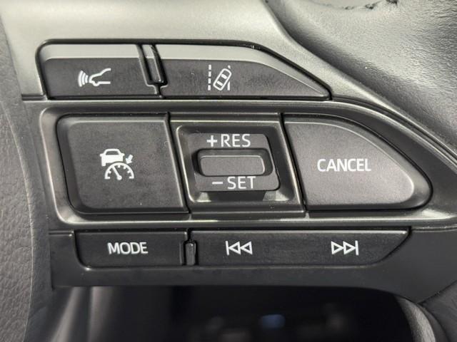 ヤリス ハイブリッドＺ　ＰＣＳ　整備記録簿　エアロ　地デジ　ＡＷ　Ｂカメラ　アイドリングストップ車　ドラレコ付　ＬＥＤランプ　スマキー　ＥＴＣ付き　メディアプレイヤー接続　ナビＴＶ　ＶＳＣ　パワステ　１オナ車　クルコン（10枚目）