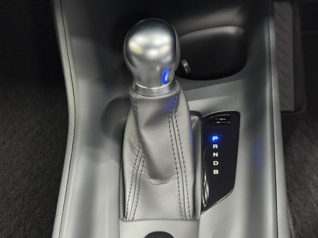 Ｃ－ＨＲ Ｓ　バックモニター　ＬＥＤ　衝突軽減　エアバッグ　アイドリングストップ　イモビライザー　ワンオーナー　横滑り防止機能　オートクルーズコントロール　ＡＡＣ　キーレス　ＡＢＳ　スマートキー　ＥＴＣ　点検記録簿（11枚目）