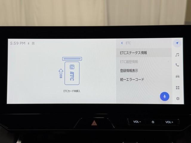 ナビ画面に連動したＥＴＣを装備しています。　過去に利用した利用料金も一目で分かって、とっても便利です。　ＥＴＣの抜き忘れ、挿し忘れも警告してくれるので安心ですね。