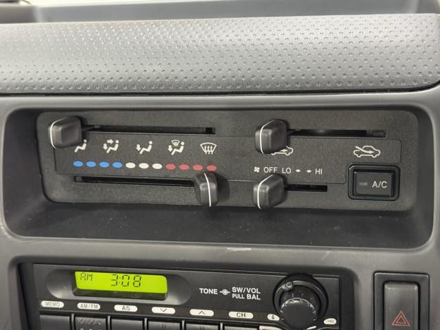 トヨエース 1.5t パワーステアリング パワーウィンドウ オートマ車 ETC マニュアルエアコン ラジオチューナー デュアルエアバッグ(7枚目)