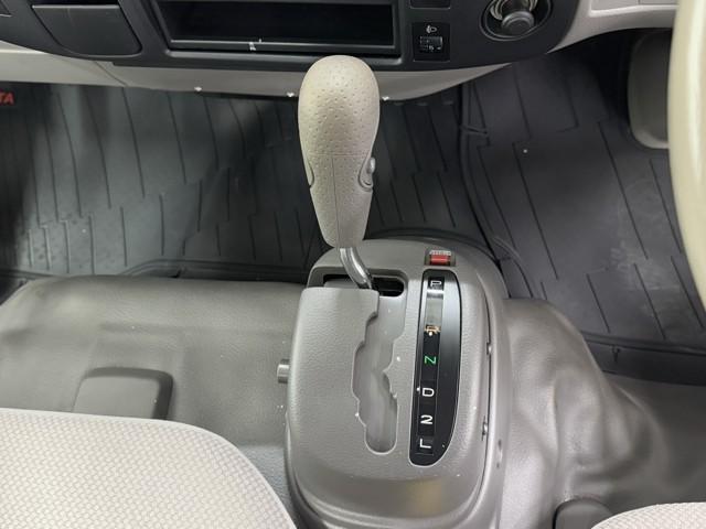 トヨエース 1.5t パワーステアリング パワーウィンドウ オートマ車 ETC マニュアルエアコン ラジオチューナー デュアルエアバッグ(11枚目)
