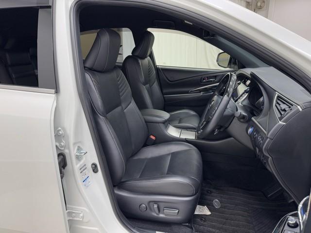 ハリアーハイブリッド プログレス メタル アンド レザーパッケージ 衝突軽減ブレーキ クルコン AW 本革シート DVD再生 ミュージックプレイヤー接続可 記録簿有 LEDヘッドランプ Pシート メモリーナビ 横滑り防止装置 バックカメラ ナビ&TV 4WD ABS(17枚目)