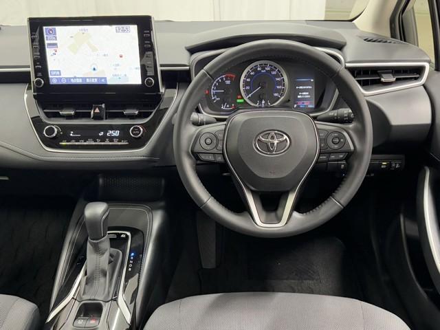 カローラツーリング ハイブリッド　Ｓ　インテリジェントクリアランスソナー　ドラレコ付き　Ｒカメラ　ＡＡＣ　ＬＥＤライト　メディアプレイヤー接続　横滑防止装置　整備記録簿　クルコン　ＥＴＣ車載器　ナビ＆ＴＶ　キーフリーシステム　スマートキー（7枚目）