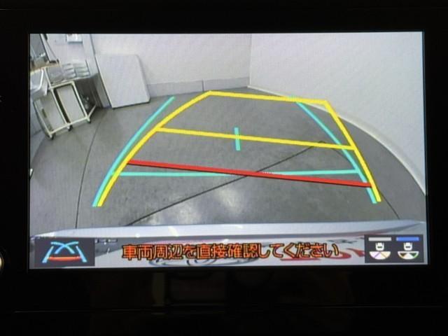 カローラツーリング ハイブリッド　Ｓ　インテリジェントクリアランスソナー　ドラレコ付き　Ｒカメラ　ＡＡＣ　ＬＥＤライト　メディアプレイヤー接続　横滑防止装置　整備記録簿　クルコン　ＥＴＣ車載器　ナビ＆ＴＶ　キーフリーシステム　スマートキー（9枚目）