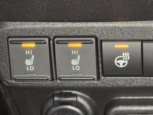 シエンタ ハイブリッドＺ　ＴＳＳ　エアバック　デモカー　アルミ　キーレスエントリー　ナビＴＶ　イモビライザー　整備記録簿　バックモニター　ＬＥＤヘッドライト　ＥＴＣ車載器　横滑り防止　スマートキー　オートエアコン　ＷＳＲＳ（4枚目）