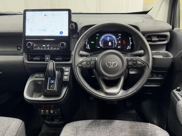 シエンタ ハイブリッドＺ　ＴＳＳ　エアバック　デモカー　アルミ　キーレスエントリー　ナビＴＶ　イモビライザー　整備記録簿　バックモニター　ＬＥＤヘッドライト　ＥＴＣ車載器　横滑り防止　スマートキー　オートエアコン　ＷＳＲＳ（11枚目）